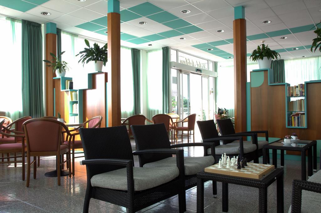 Hotel Pelikan Lignano Sabbiadoro Exterior foto